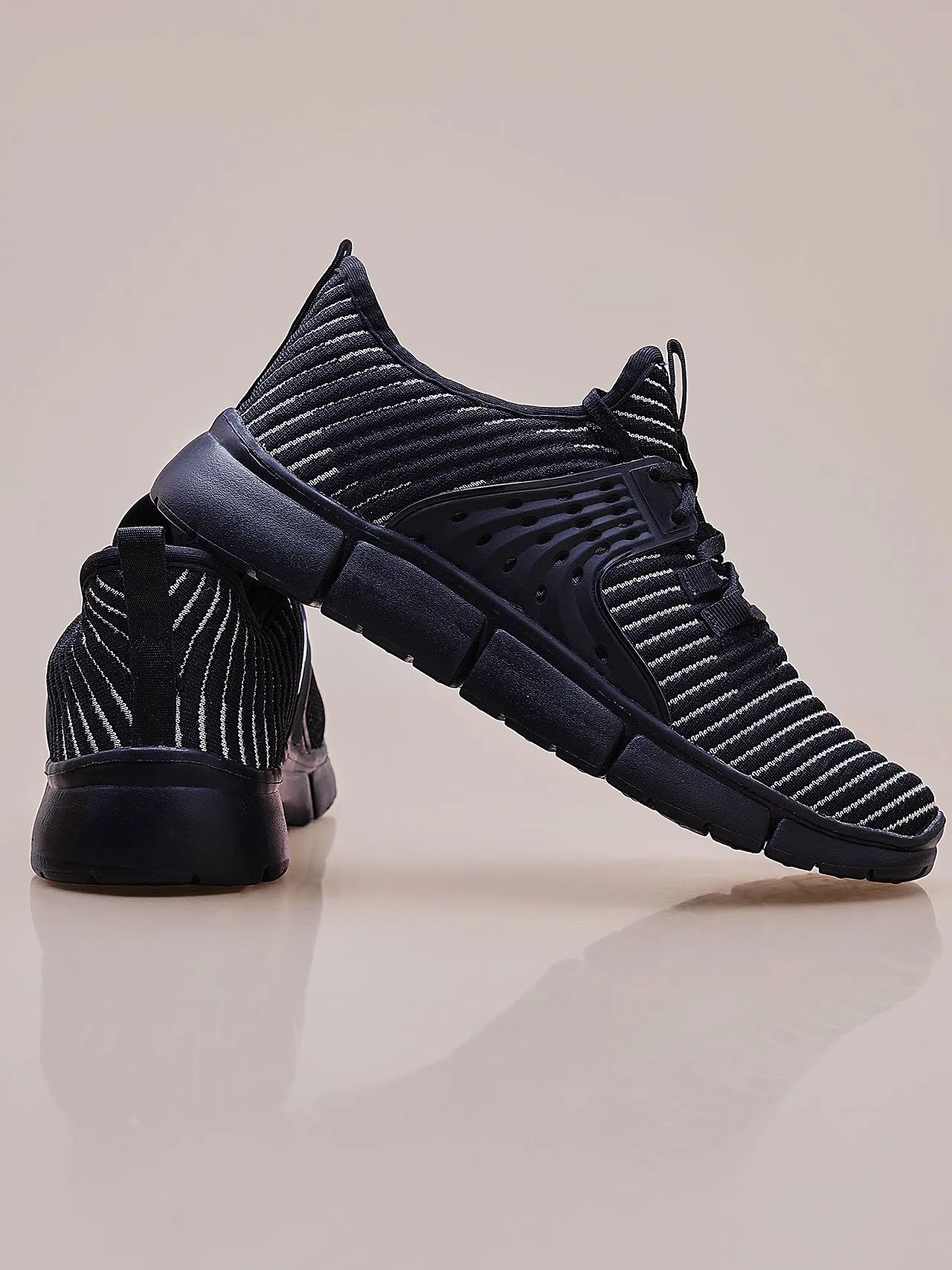 Avant Men’s EasyGait Running and Walking shoes- Black