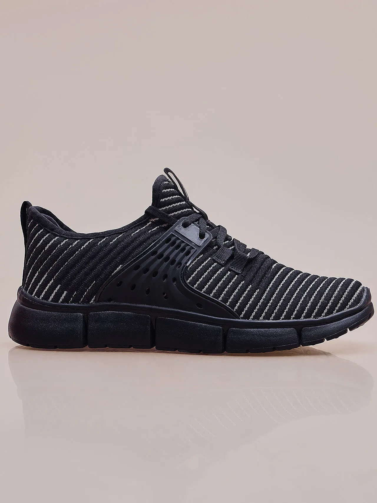Avant Men’s EasyGait Running and Walking shoes- Black