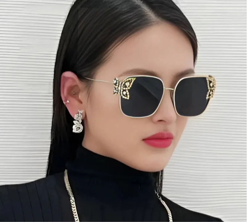 EM Women Rhinestone Butterfly Frame Sun Glasses