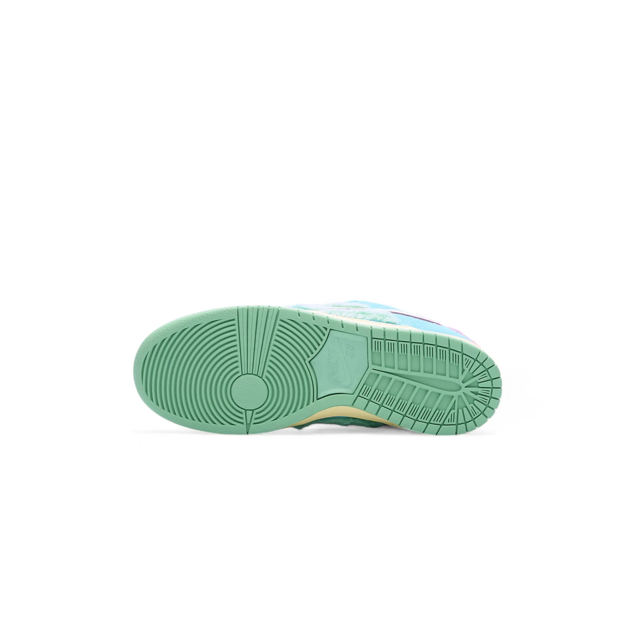Nike SB Dunk Low Verdy Visty