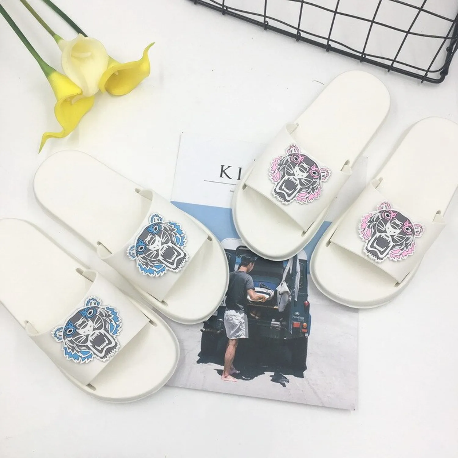 Women's Summer Casual Flip Flops With Tiger Print