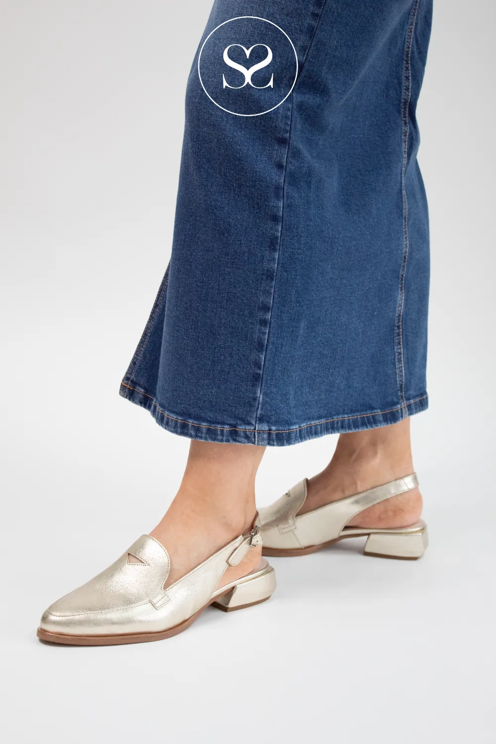 WONDERS C-6021 GOLD LEATHER SLINGBACK BLOCK HEEL LOAFERS